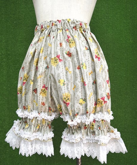 kki.2309　Pritty Cat Doll ボンネット、コルセット、ドロワーズ、フリルケープ、4点Set。
