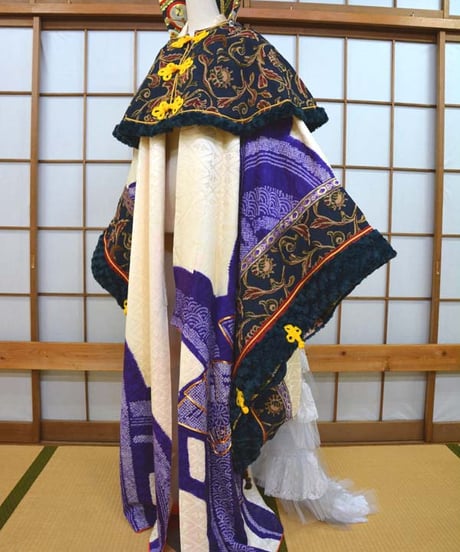 kki.2610　【KIMONO Custom】振袖のロング羽織りドレスとゴブランケープ。