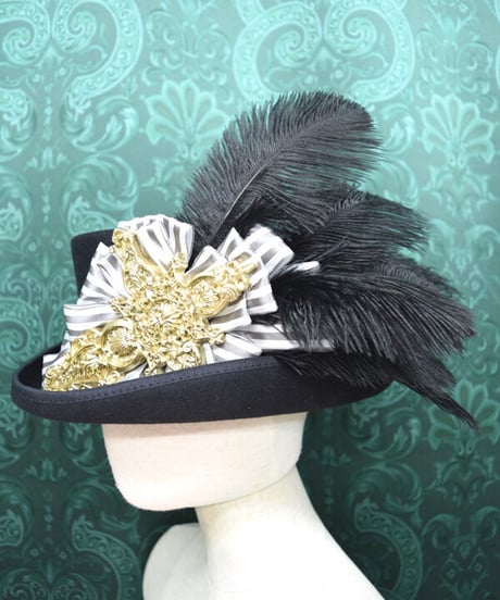 kki.2461　モノクロ世界に十字架をHAT。