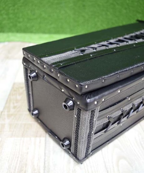 kki.2355　ブラッククロスヴァンパイアコフィンBOX。