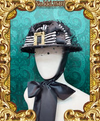 kki.2507　モノクロフレームベールドレスHAT。