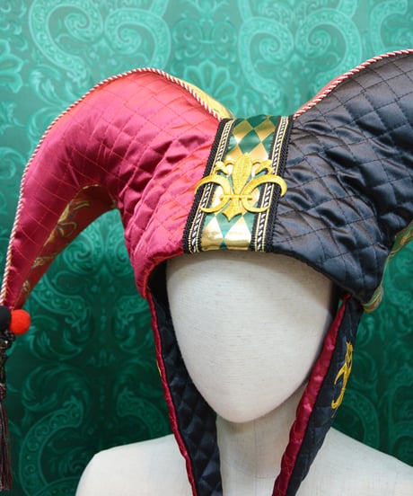 kki.2698　BLACK & WINE　道化師のジェスターHAT。