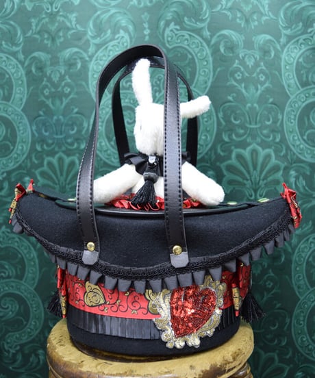 kki.2386　白うさぎのマジックシルクHATBAG。＜トランプ＞