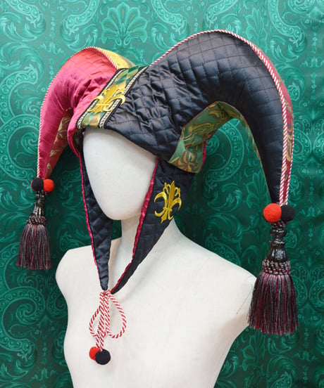 kki.2698　BLACK & WINE　道化師のジェスターHAT。