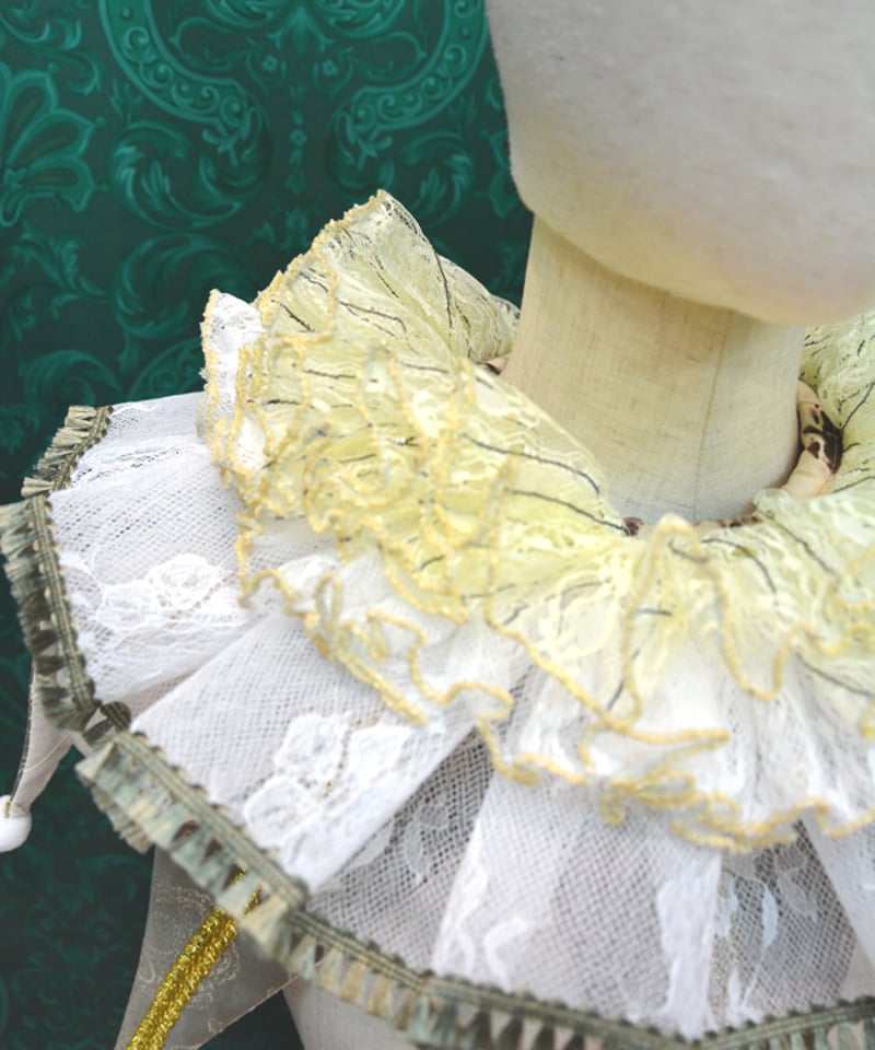 kki.2654 ヴィンテージクラウンフリルネックラフ。 ＜カーキ＞ | 危機