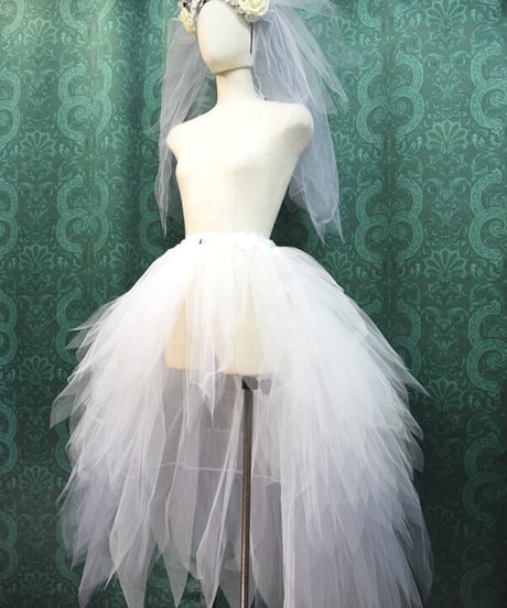 kki.2399　ハロウィンの花嫁チュールバッスル＆ベールカチューシャset。