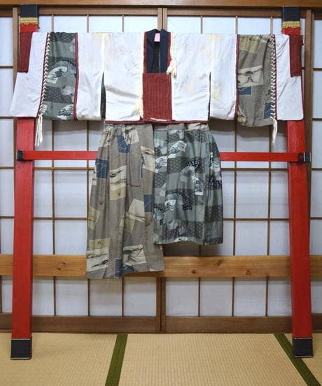 kki.2612　【KIMONO Custom】kirippanasi童羽織り。