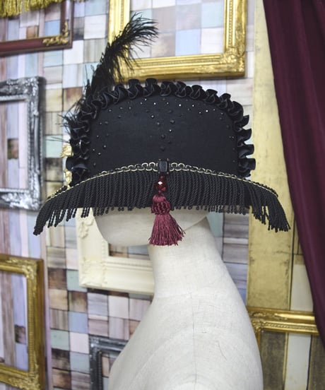 kki.2188　黒と木馬のバーレスクデコレーションボーラーHAT。
