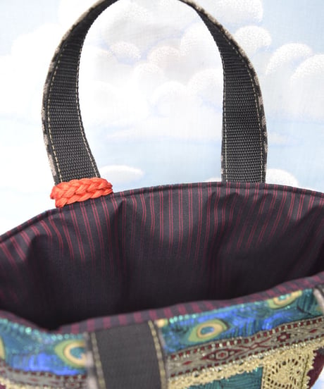 kki.2163　十字架と蜂のミニBAG。＜ワインレッド＞