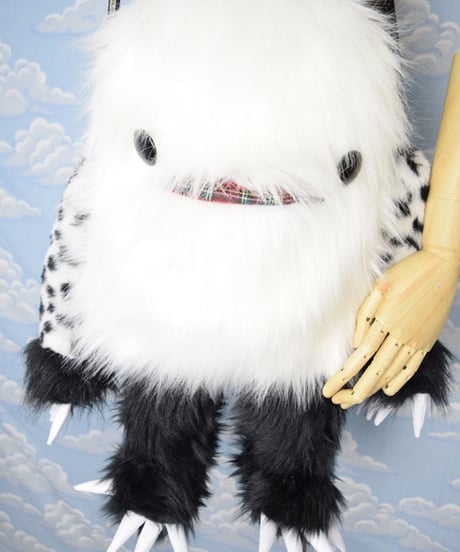 kki.2056　ナニモノちゃんラウンドファスナーショルダーBAG。
