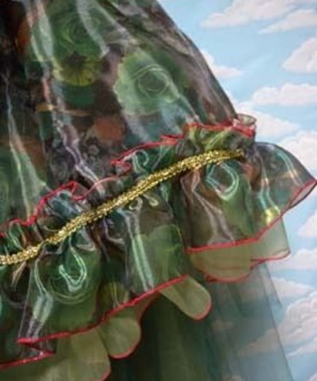 kki.1658　森の芋虫ドレスガウン 。