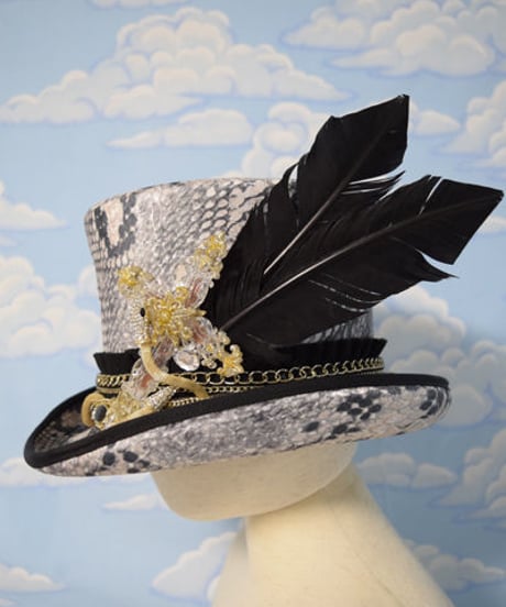 kki.1980　クロススネークシルクHAT。