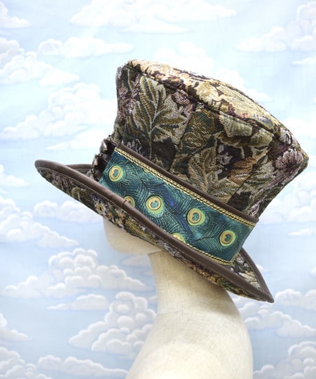 kki.2129　孔雀とゴブランのグラモフォンシルクHAT。