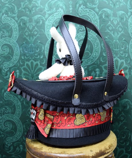 kki.2386　白うさぎのマジックシルクHATBAG。＜トランプ＞