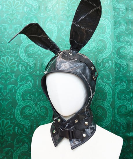 kki.2714　Wounded Rabbit　フード。