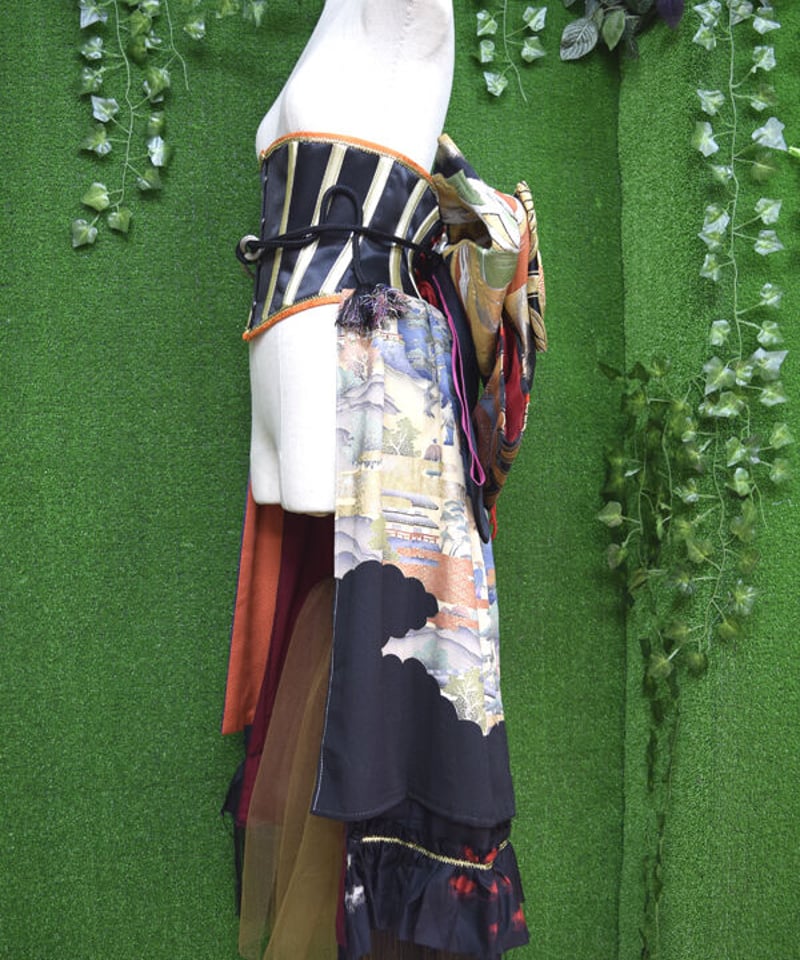 着物リメイクコルセットトップ　 着物帯リメイク　SPUR KIMONO 着物コルセット Kimono Corsets | shiki
