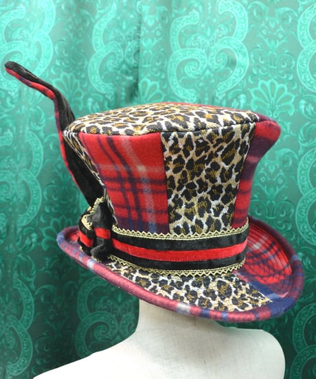 kki.2629　レオパードとチェックのウサギさんグラモフォンシルクHAT。