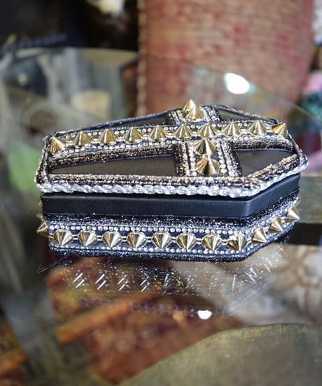 kki.2368　 Gothi Clip 棺BOX。＜ロックスタッズ＞