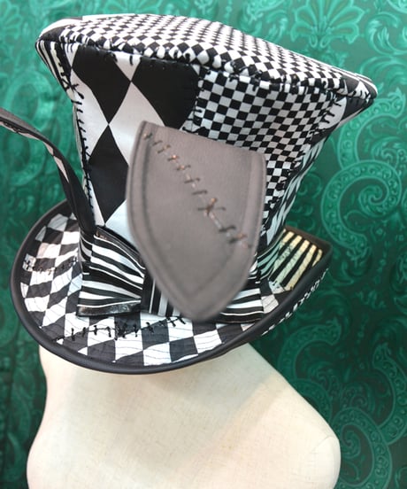 kki.2649　モノクロウサギのツギハギグラモフォンシルクHAT。