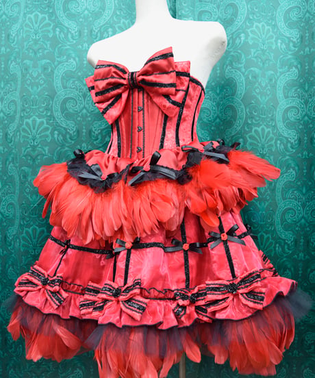 kki.2605　赤と黒の薔薇と羽根のコルセット　クリノリン風スカートSet。