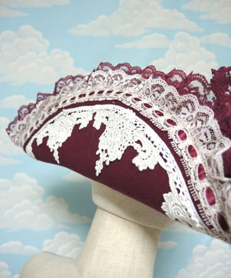 kki.1897　クラシカルカメオトライコーンHAT。