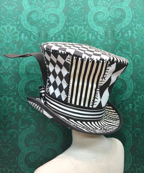 kki.2649　モノクロウサギのツギハギグラモフォンシルクHAT。
