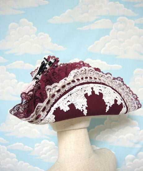 kki.1897　クラシカルカメオトライコーンHAT。