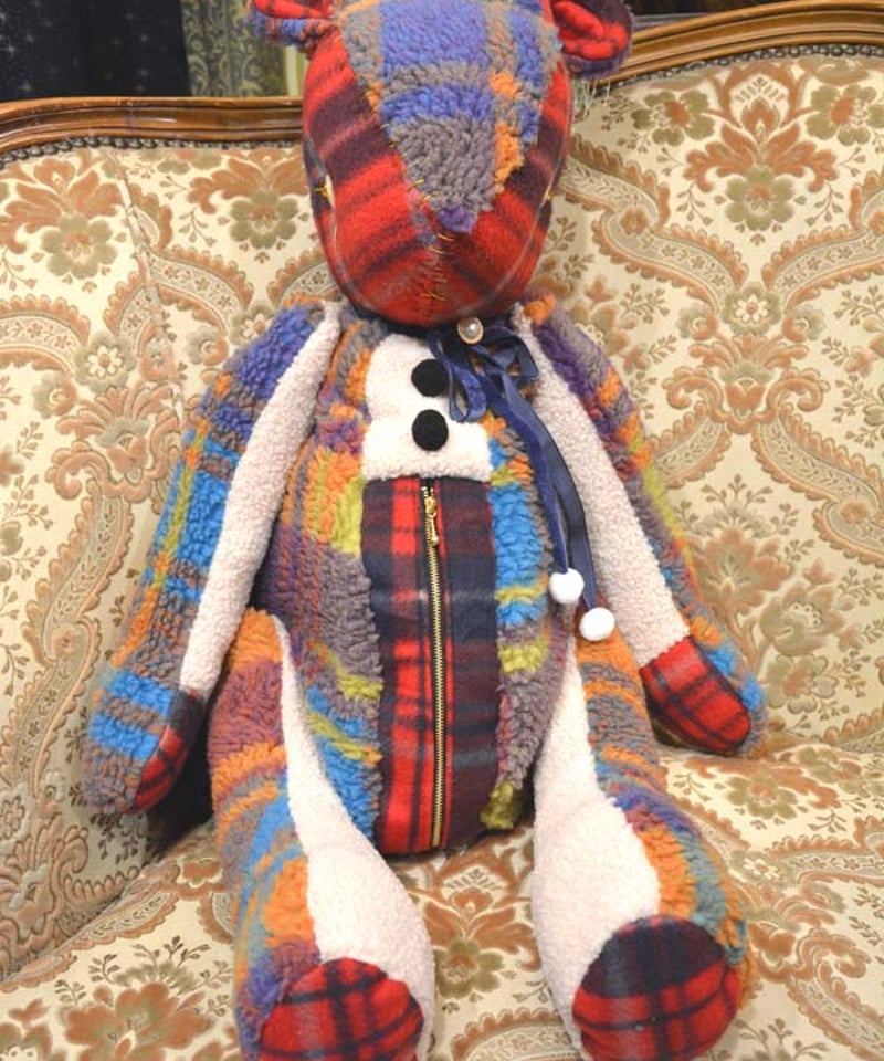 kki.2626 ボアとフリースのタータンチェックのデカいぬいぐるみBAG