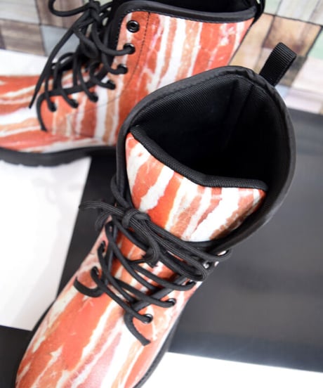 kki.ns-0001　MEAT BOOTS 　豚バラ 肉 8ホールブーツ。
