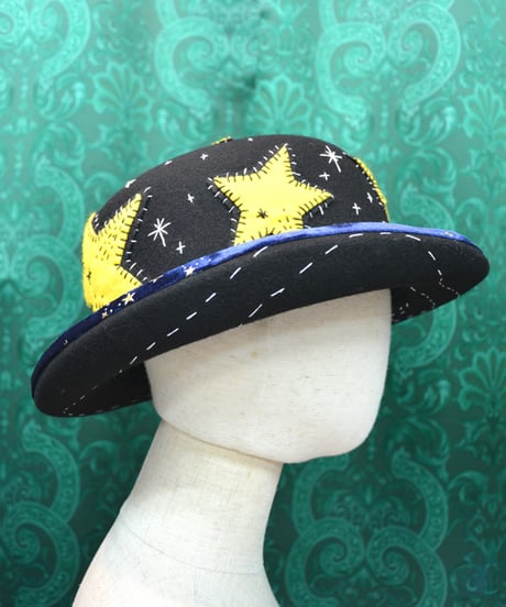 kki.2635　月と星の刺繍ボーラーHAT。