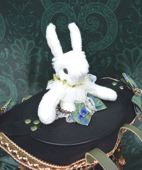 kki.2387　白うさぎのマジックシルクHATBAG。＜アンティークタッセル＞