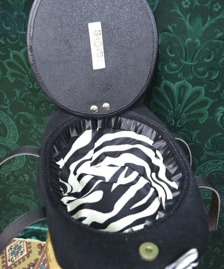 kki.2384　白うさぎのマジックシルクHATBAG。＜白黒＞