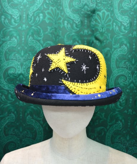 kki.2635　月と星の刺繍ボーラーHAT。