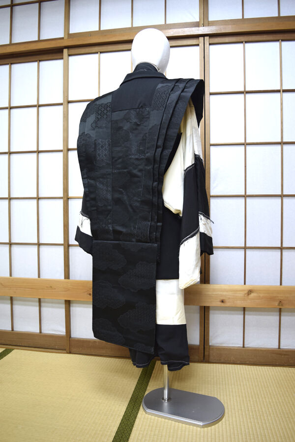 ❪5704❫  ❃  訪問着  ❃   黒地  金加工 5704❫ ❃ 訪問着 ❃ 黒地 金加工