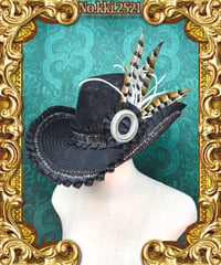 kki.2521　黒のレースとプリーツフリルテンガロンHATキジとグース添え。