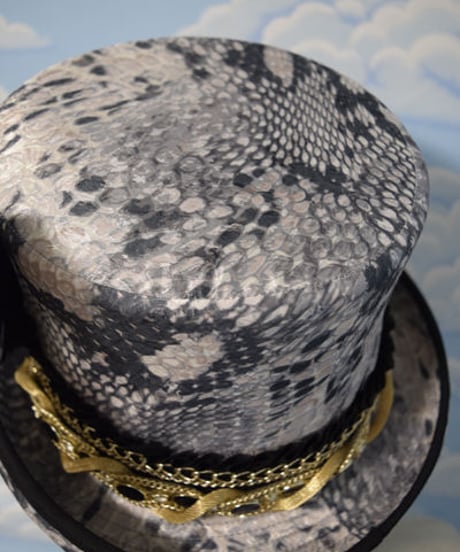 kki.1980　クロススネークシルクHAT。
