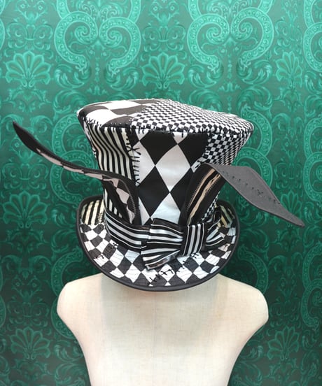 kki.2649　モノクロウサギのツギハギグラモフォンシルクHAT。