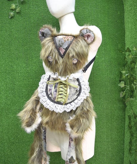 kki.2323　三つ子のゴブランまえかけくまちゃんBAG。＜真ん中ベージュ＞