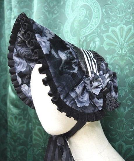 kki.2390　王冠と薔薇ボンネットフリルヘッドドレス。