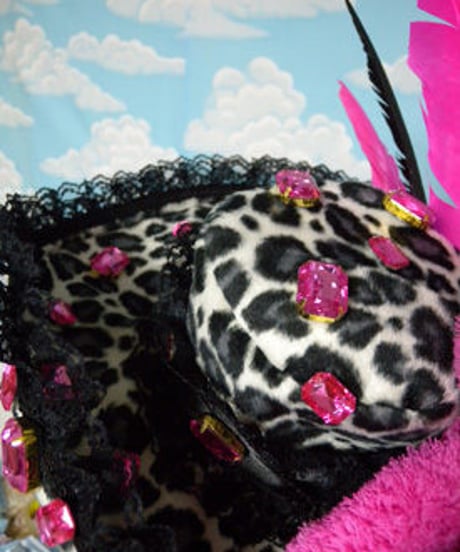 kki.1562　　パッションピンクdeプレゼントドレスHAT。