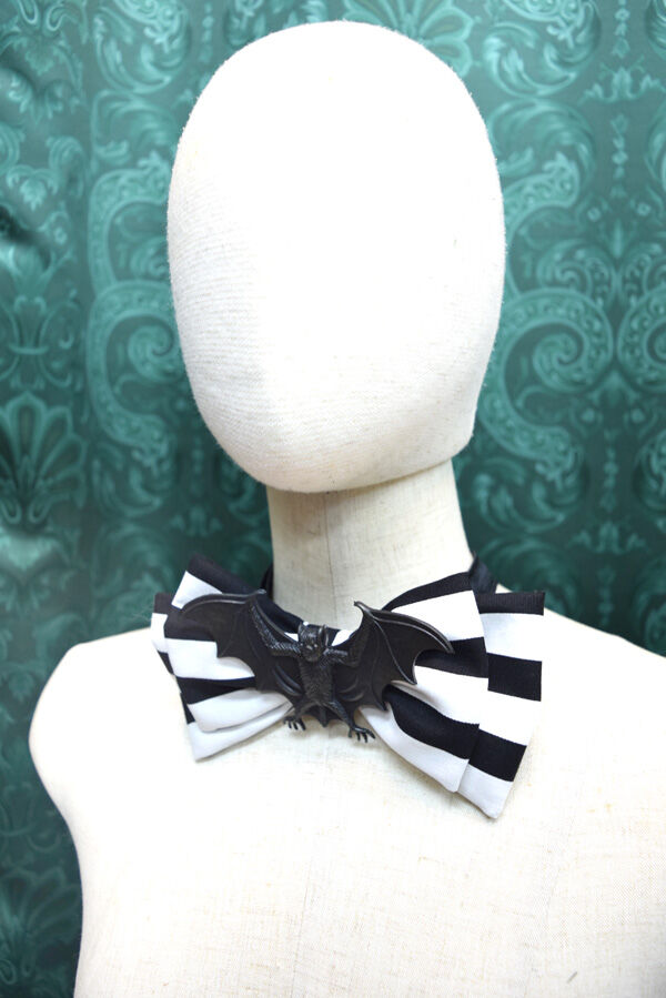 kki.2464 コウモリの蝶ネクタイ。＜ストライプ＞ | 危機裸裸商店