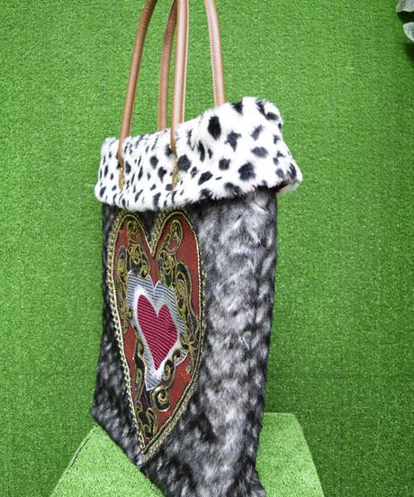 kki.2238　ハートの女王BIGファーBAG。