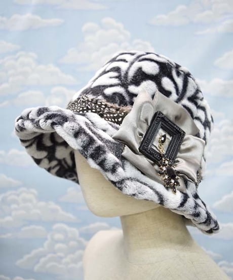 kki.2121　ボタニカルパターンファークロッシェHAT。