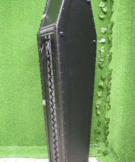 kki.2355　ブラッククロスヴァンパイアコフィンBOX。