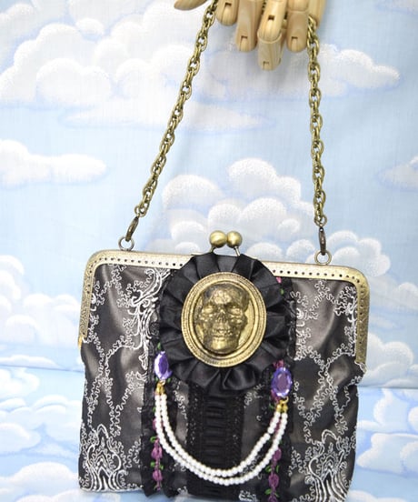 kki.2086　レースと髑髏のがま口クラッチBAG。