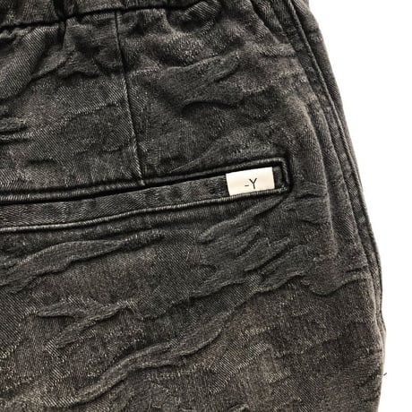 JACQUARD CAMOUFLAGE SHORTS / BLACK / 09B17PA11MT
