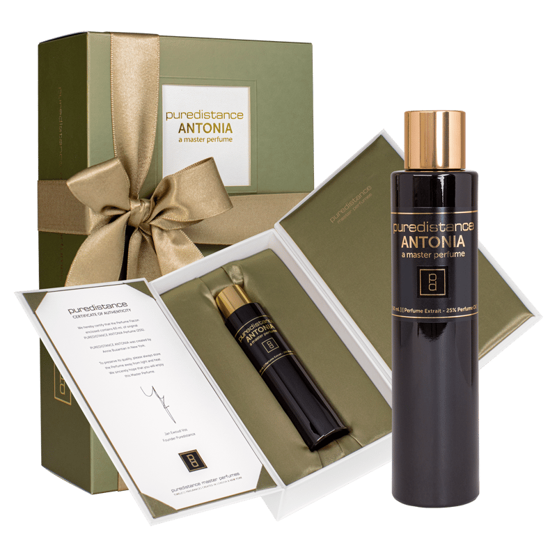 c*e様 ピュア　ディスタンス　アントニア PRIVATE COLLECTION】Puredistance Antonia parfum