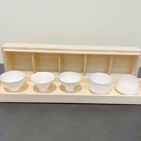 Egg Shell SAKE CUP SET in Paulownia Wood Box / エッグシェル盃セット桐箱入り