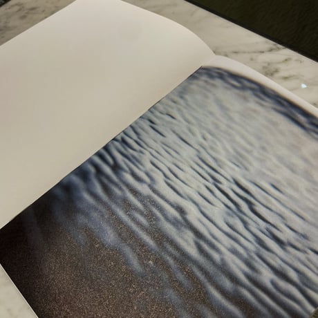 Yumi Terauchi/作品集Art Book『There l sense something』