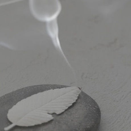 HA KO /葉っぱのお香-5枚 箱入/ Paper Incense 5pcs